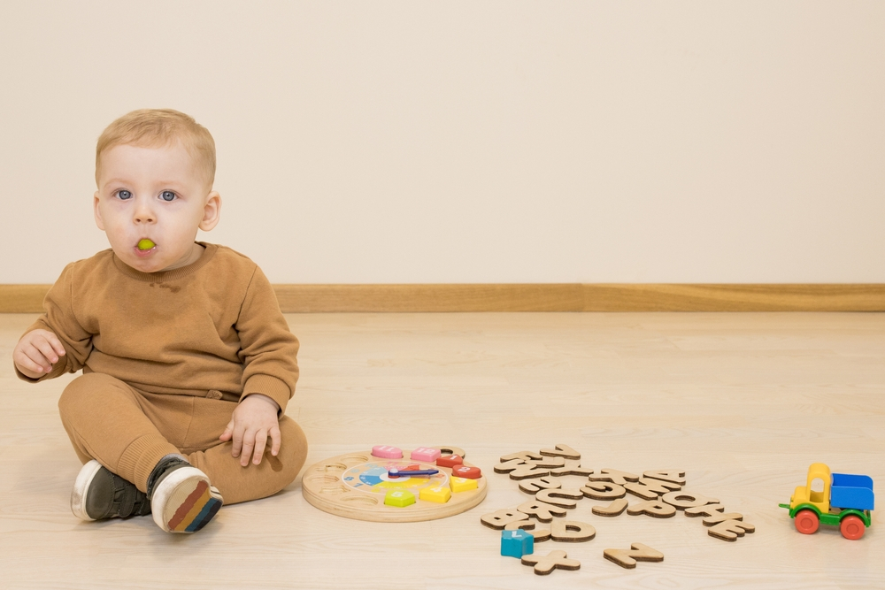 Kid small size Choking Montessori toy.